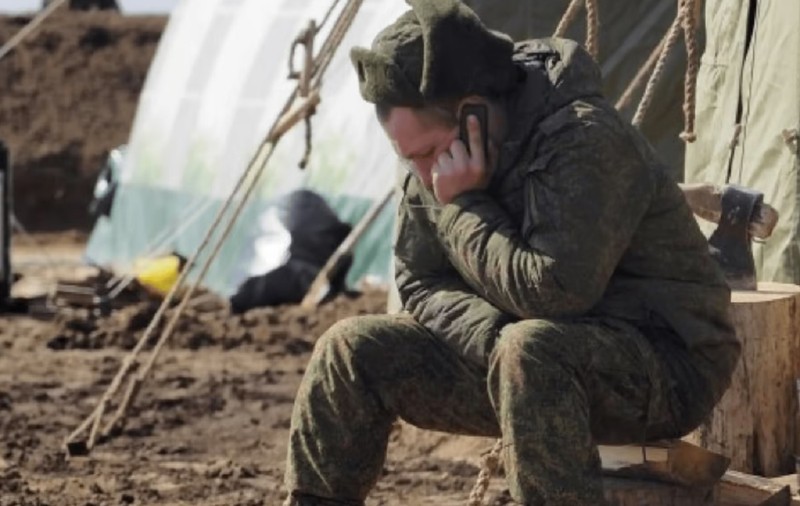 „Avem doar câte o grenadă, să ne aruncăm în aer!” Un soldat rus se plânge că a fost trimis fără muniție în prima linie, în Ucraina