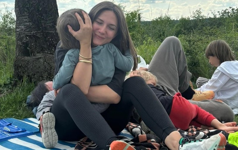 Imagini adorabile cu cei trei băieți ai Adelei Popescu și ai lui Radu Vâlcan. Mezinul familiei a împlinit 4 ani