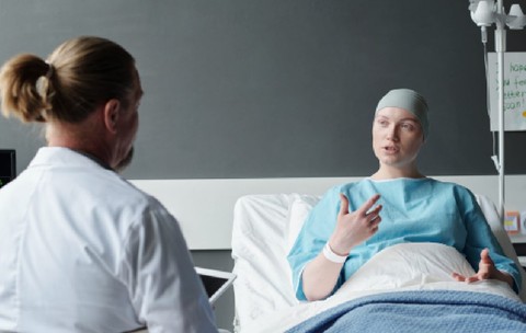 Cum ajung bolnavii de cancer din România să piardă lupta cu timpul? Cezar Irimia, FABC: „De 10 ani încoace, avem tratamentele întrerupte de două ori pe an”