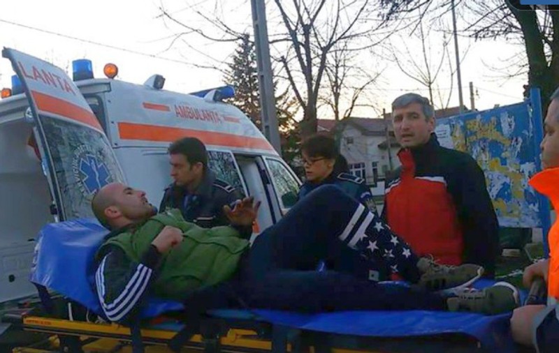 Un om a fost înjunghiat azi pe stadionul celor de la Dunărea Călărași. Atacatorul a scăpat și e liber!