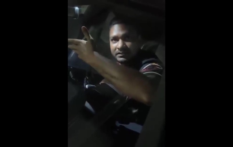 Hoțul unei mașini de lux din Miami a rămas blocat în mașină și l-a implorat pe proprietar să îl ajute: „Am crezut că totul a fost o glumă” | VIDEO