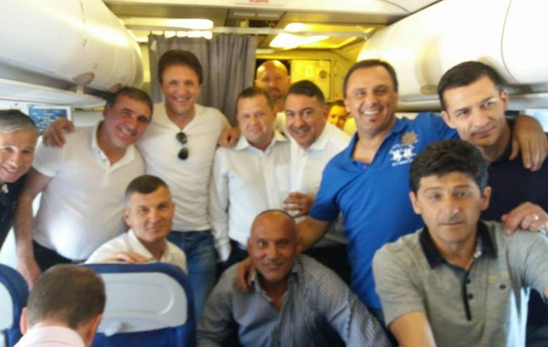 Generația de Aur îi pregătește lovitura decisivă lui Răzvan Burleanu. Un mare antrenor trece în barca tricolorilor de legendă! Anghel Iordănescu se va sufoca de mânie! FOTO ÎN ARTICOL