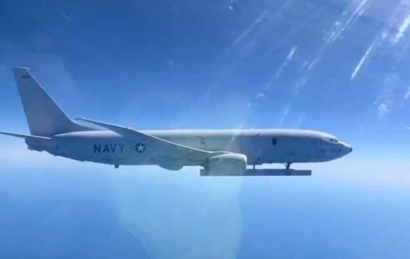Un avion supersecret al SUA a fost interceptat de un avion de vânătoare rusesc deasupra Mării Negre: „Acum știm ce ai, l-am văzut!”