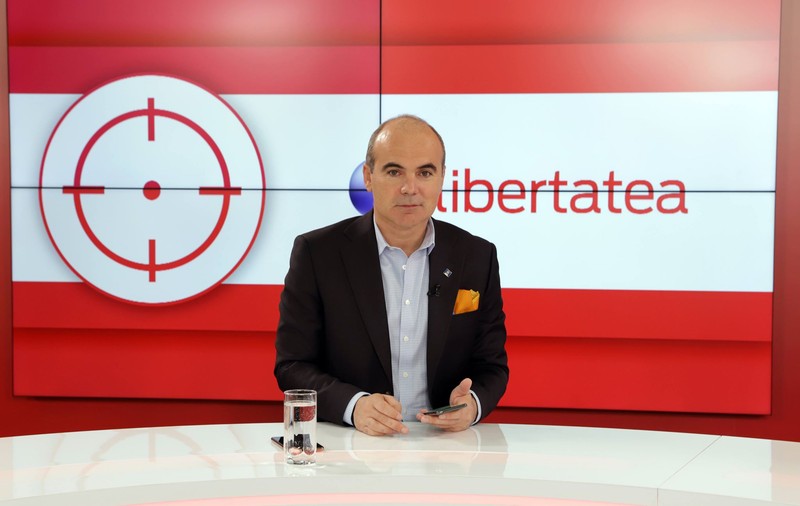 VIDEO/ Rareș Bogdan l-a ironizat pe Claudiu Manda. "Nu știu ce a condus, pentru că în casa lui conduce soția"
