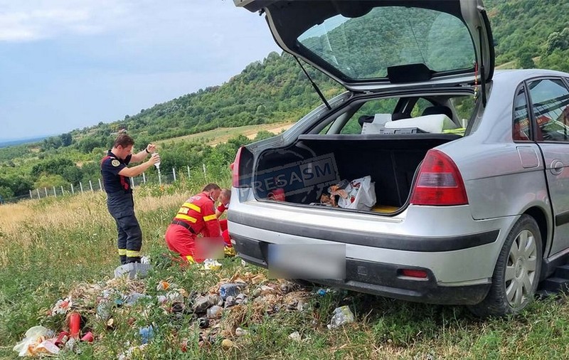 Accident mortal într-un cimitir din Satu Mare. O șoferiță nu și-a asigurat mașina oprită în pantă, iar aceasta a trecut peste ea
