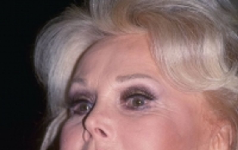 Soţul actriţei Zsa Zsa Gabor, la spital după ce a confundat lacul de unghii cu picăturile de ochi