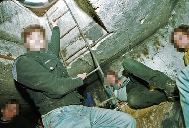 O parte dintre copiii care nu se adaptează în centre aleg viața din canal. Fotografia este ilustrativă și nu reprezintă personaje din acest material