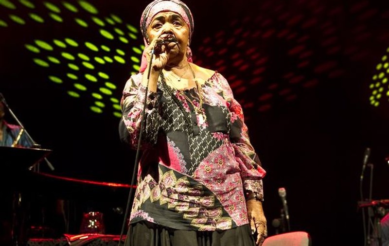 E oficial! Concertul de la Bucureşti al Cesariei Evora a fost anulat
