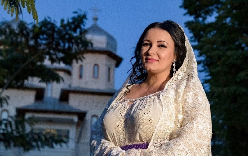 Silvana Rîciu este însărcinată în 5 luni. Ce nume a ales cântăreața de muzică populară pentru fetița ei