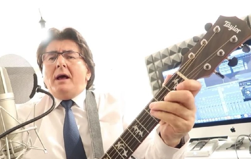 Nicolae Robu a compus o baladă rock cu versurile lui Eminescu: „Trăim vremuri tulburi, vremuri în care valorile sunt răsturnate”