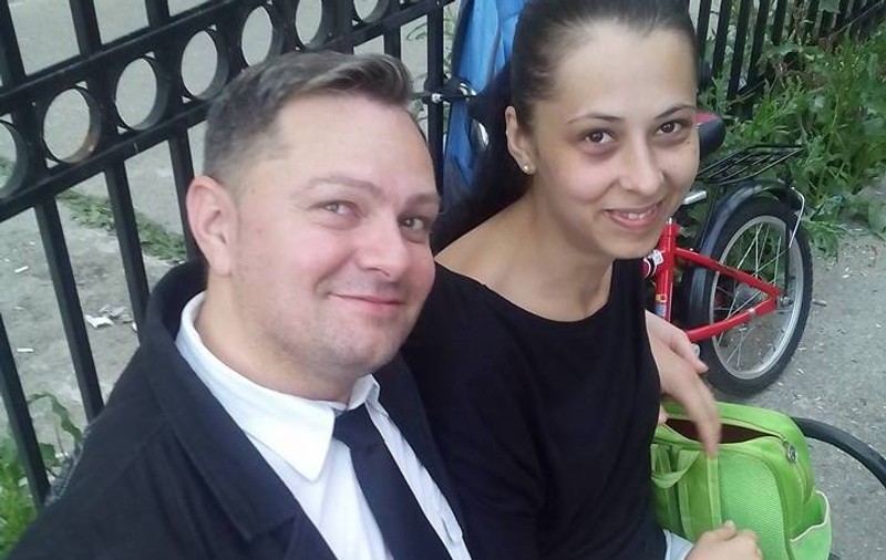 Liderul trupei Boombastic, celebră la începutul anilor 2000, trece prin momente cumplite: soţia lui a fost diagnisticată cu două tipuri de cancer, la 28 de ani