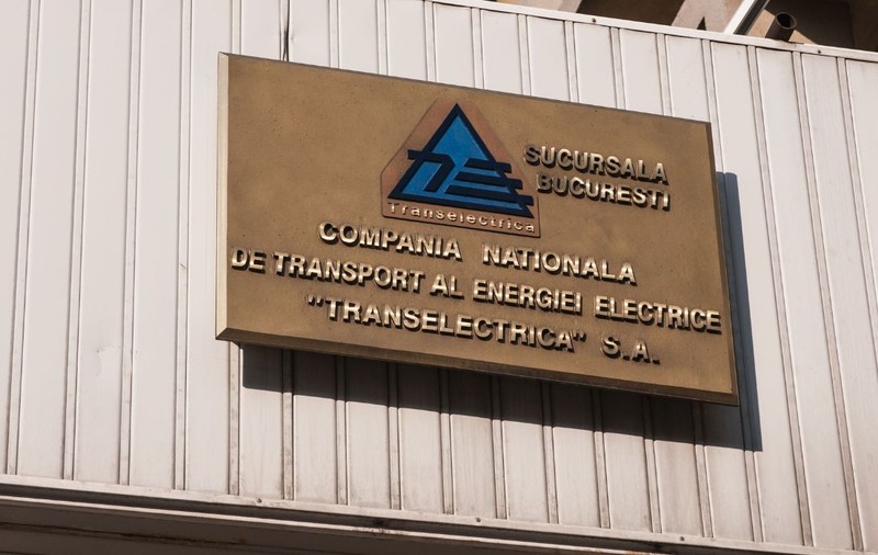 Transelectrica le-a plătit zeci de milioane de lei foștilor șefi, din cauza unei clauze ilegale. Compania de stat a angajat directori cu nemiluita pentru bani