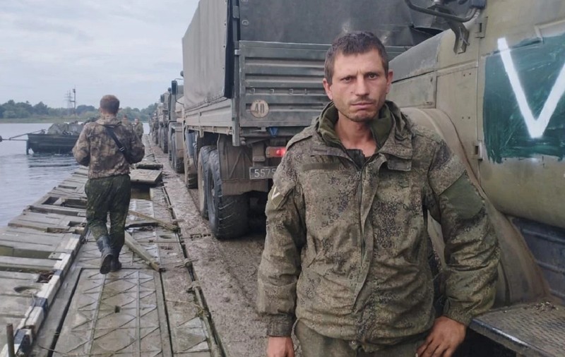 Rușii fug din Herson, la o lună după ce au anexat regiunea și Putin a declarat-o teritoriu al Rusiei: „Să înotăm!”