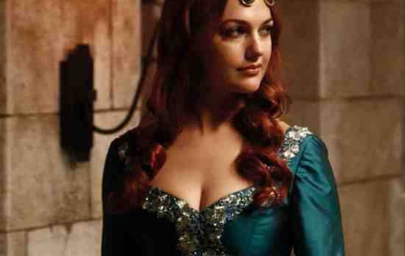 SULTANA HURREM, sursă de inspiraţie pentru o colecţie de rochii! Un designer român lansează o linie DEDICATĂ serialului "Suleyman Magnificul"