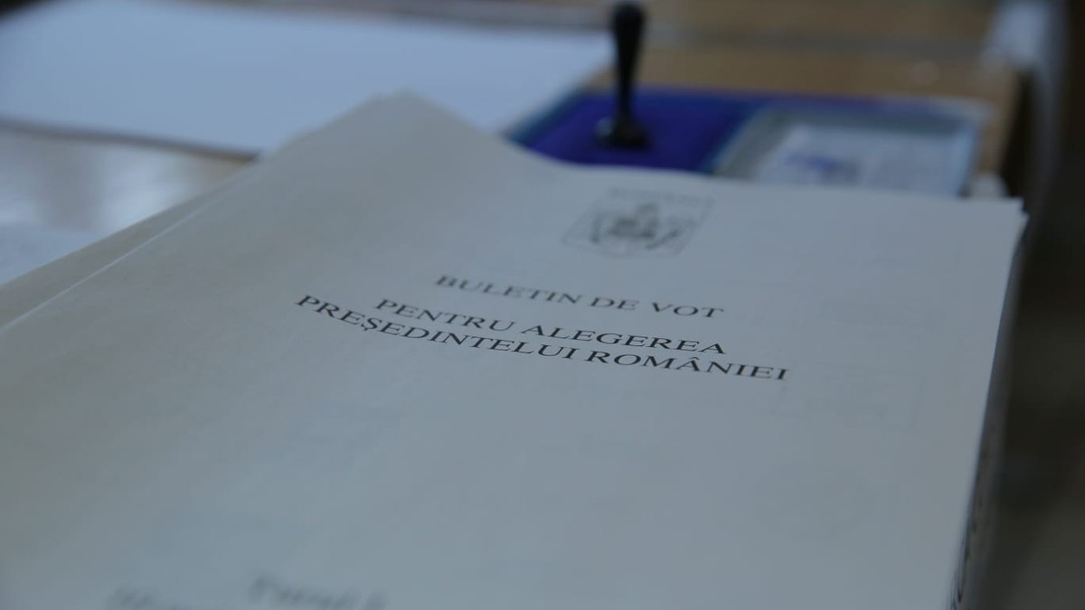 Prezența la vot la ora 13 se apropie de cea de la alegerile prezidențiale din 2014. 20,68% vs. 20.78%