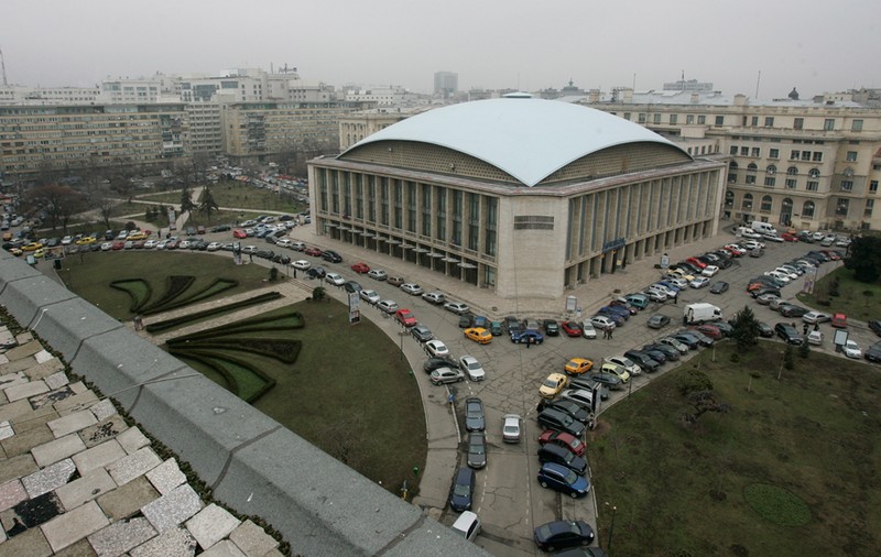 Sala Palatului intră în reparații