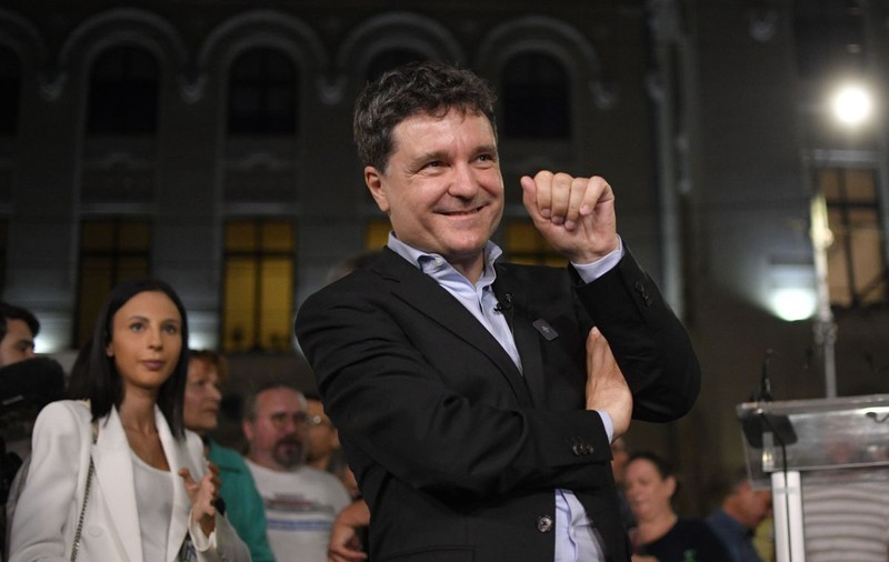 Principalele reacții politice după anunțul lui Nicușor Dan, între „nu era oportun acum” și „nu va fi votat la țară”