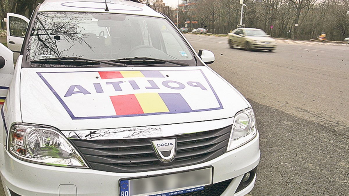Bucureștean cu permisul suspendat, prins de trei ori băut la volan