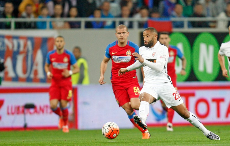 S-a stabilit arbitrul derby-ului Steaua - Dinamo. ”Roș-albaștrii” n-au avut noroc cu el, ”câinii” n-au pierdut!