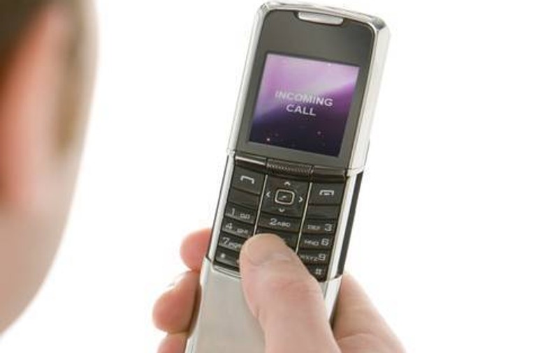 Deputaţii pot vorbi nelimitat la telefon
