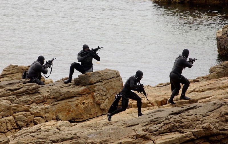 Compania Alfa-Metal se laudă că, printre profesorii din taberele sale de instruire se află și veterani Navy Seals. Fotografie cu caracter ilustrativ. Foto: Getty Images.