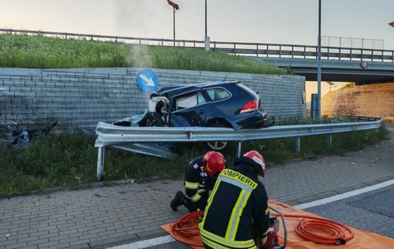 Accident mortal la „Zidul Morții” din Suceava. Istoricul negru al pilonului blestemat din Șcheia și statistica tragediilor