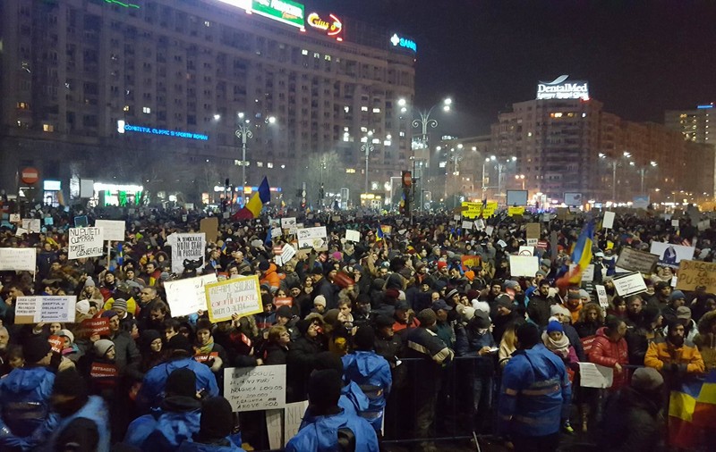 A patra zi de proteste. 300.000 de oameni au ieșit în stradă în toată țara | FOTO & VIDEO