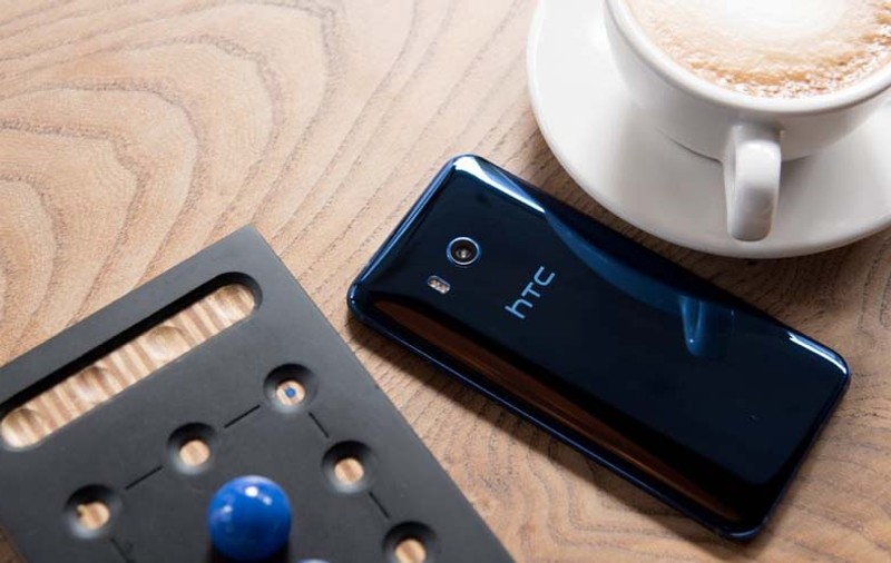 VIDEO Google negociază preluarea producătorului de smartphone-uri HTC. Anterior a deținut și Motorola. Care sunt scenariile