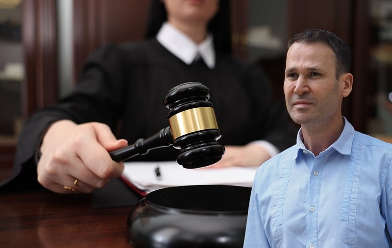 Ultima hotărâre a judecătoarei din dosarul lui Robert Negoiță înainte de a fi mutată de la București la Giurgiu: a menținut un sechestru de peste 102 milioane de euro