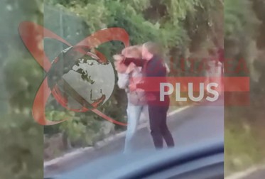 Imagini cu bătaia dintre Anamaria Prodan și Laurențiu Reghecampf. Captură: Realitatea Plus / YouTube
