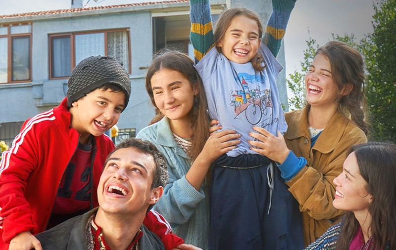 Cine sunt actorii care joacă în „Ai nimănui”, noul serial de la Kanal D în care șase frați rămân singuri pe lume