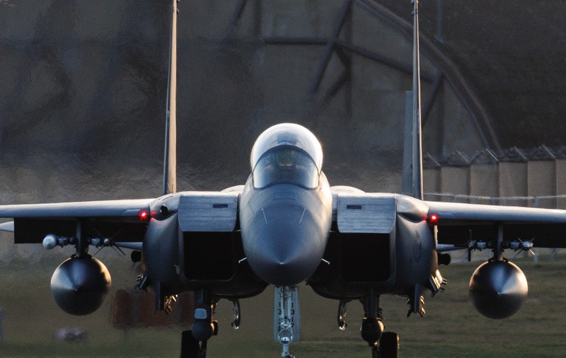Opt astfel de avioane F-15 au fost lovite în asaltul cu rachete balistice lansat de Iran asupra unei baze americane din Iordania. Fotografie cu caracter ilustrativ. Foto: Getty Images.