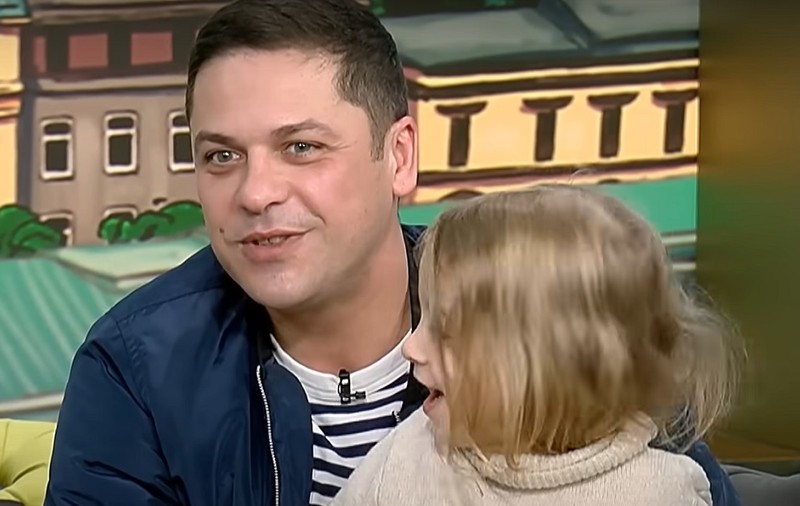 Cum arată fetița lui Augustin Viziru. Maria a apărut pentru prima dată la TV cu tatăl ei: „E frumoasă pentru că seamănă cu mama ei”