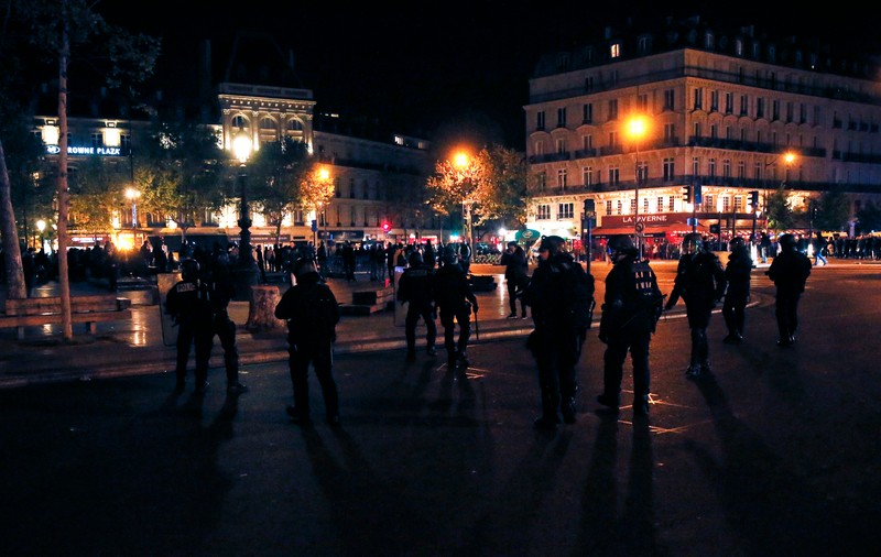Nouă răniți și 29 de persoane arestate după manifestaţiile antifasciste din Paris