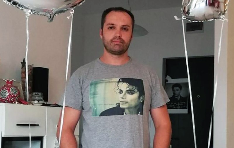 Românul care se lăuda că merge la Moscova și cere azil politic, cercetat pentru promovarea cultului legionar. În 2019 cerea „reintroducerea pedepsei cu moartea prin ștreang” 