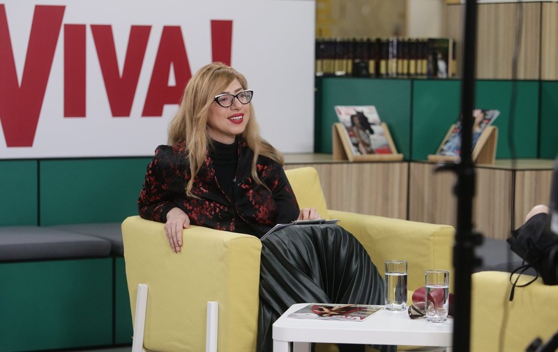 VIDEO/ Dana Enache, redactorul-șef VIVA!, face dezvăluri despre coperta cu Elena Udrea gravidă. Cum au fost obținute fotografiile