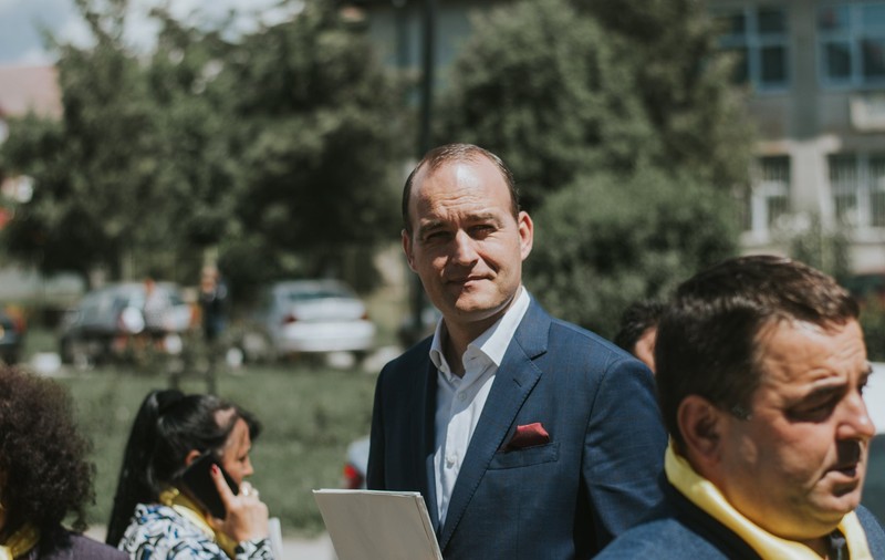 PNL cere retragerea proiectului PSD "Alocaţie pentru părinţi": „Doar mintea bolnavă a PSD-iștilor poate gândi o lege prin care părinții să-și bage la pușcărie copiii”