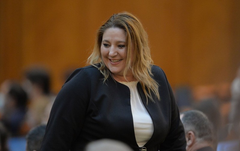 Diana Șoșoacă și Luis Lazarus au intrat în Parlamentul European cu voturile din diaspora - Digi 24
