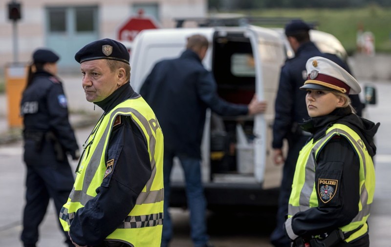„Rutele migrației trec tot mai mult prin România și Bulgaria”, spune un raport oficial al Austriei, cu puțin timp înainte de decizia Schengen