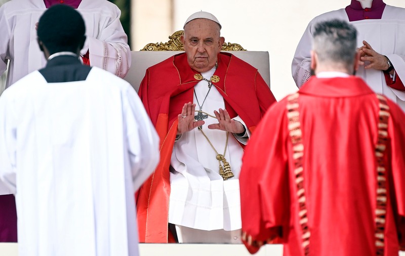 Catolicii conservatori din SUA au o „atitudine sinucigașă”, spune Papa Francisc despre criticii mandatului său