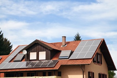 Potrivit ANRE, în România existau anul trecut 13.600 de producători-consumatori de energie. Foto: Shutterstock