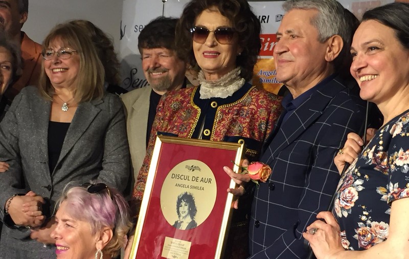 Angela Similea plănuiește un spectacol mare în România. «Niciodată n-am avut intenția de a-mi părăsi țara, chiar dacă umblu mult»