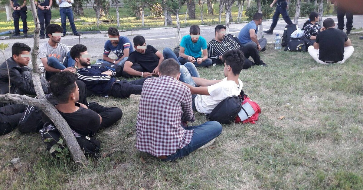 migranți prinși în apropierea stațiunii 2 mai
