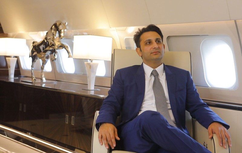 „Prințul vaccinurilor” din India va produce 1 miliard de doze AstraZeneca pentru întreaga lume. Ce sfat a folosit de la Bill Gates