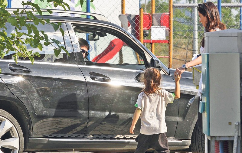 EXCLUSIV | Chivu se retrage în România! Vezi în ce super-vilă va locui în Corbeanca | FOTO
