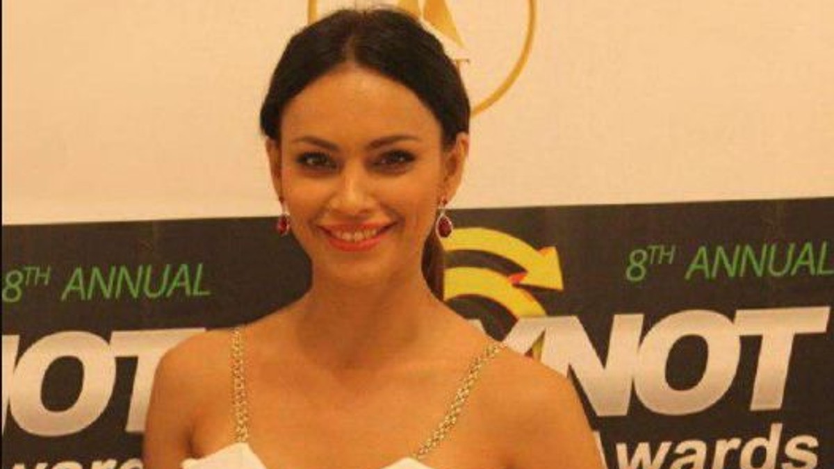 Fosta soție a lui Kamara dezvăluie ce face cu banii câștigați din videochat