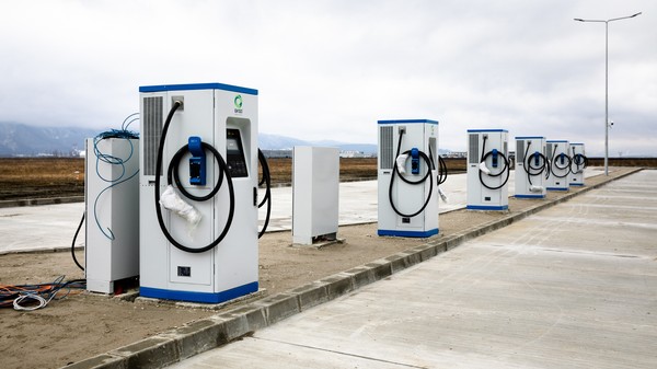Stații de încărcare pentru mașini electrice