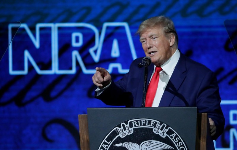Trump cere ca SUA să își facă școlile sigure, înainte de a ajuta Ucraina, după masacrul din Texas. Respinge orice reformă a armelor de foc