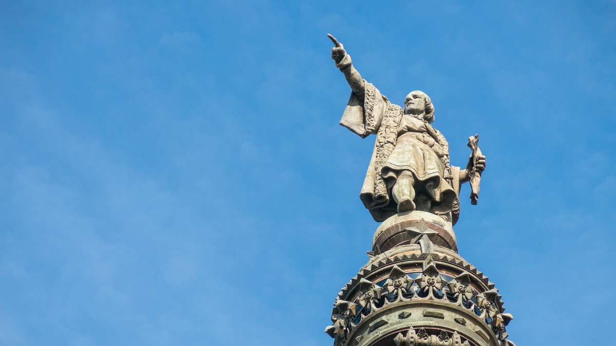 Cine a descoperit America - statuia lui Cristofor Columb