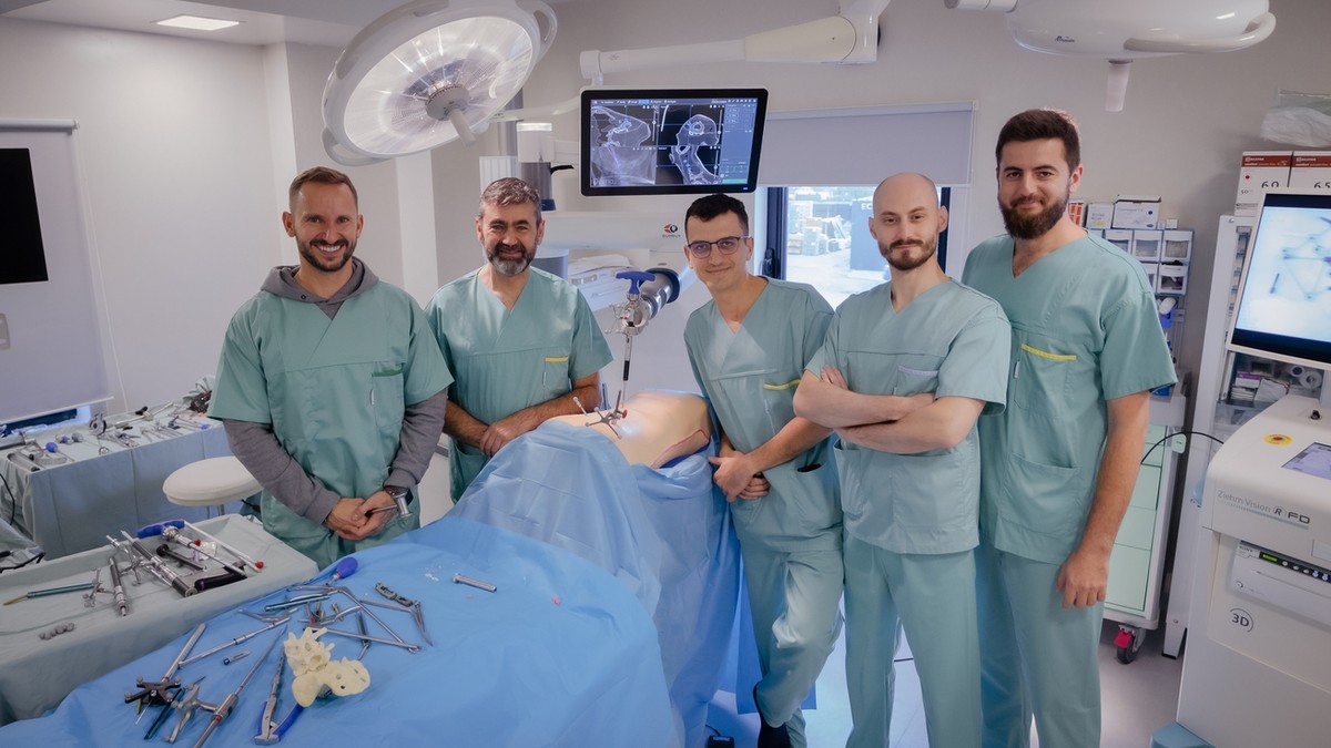 Echipa neurochirurgie_Spitalul MedLife Humanitas
